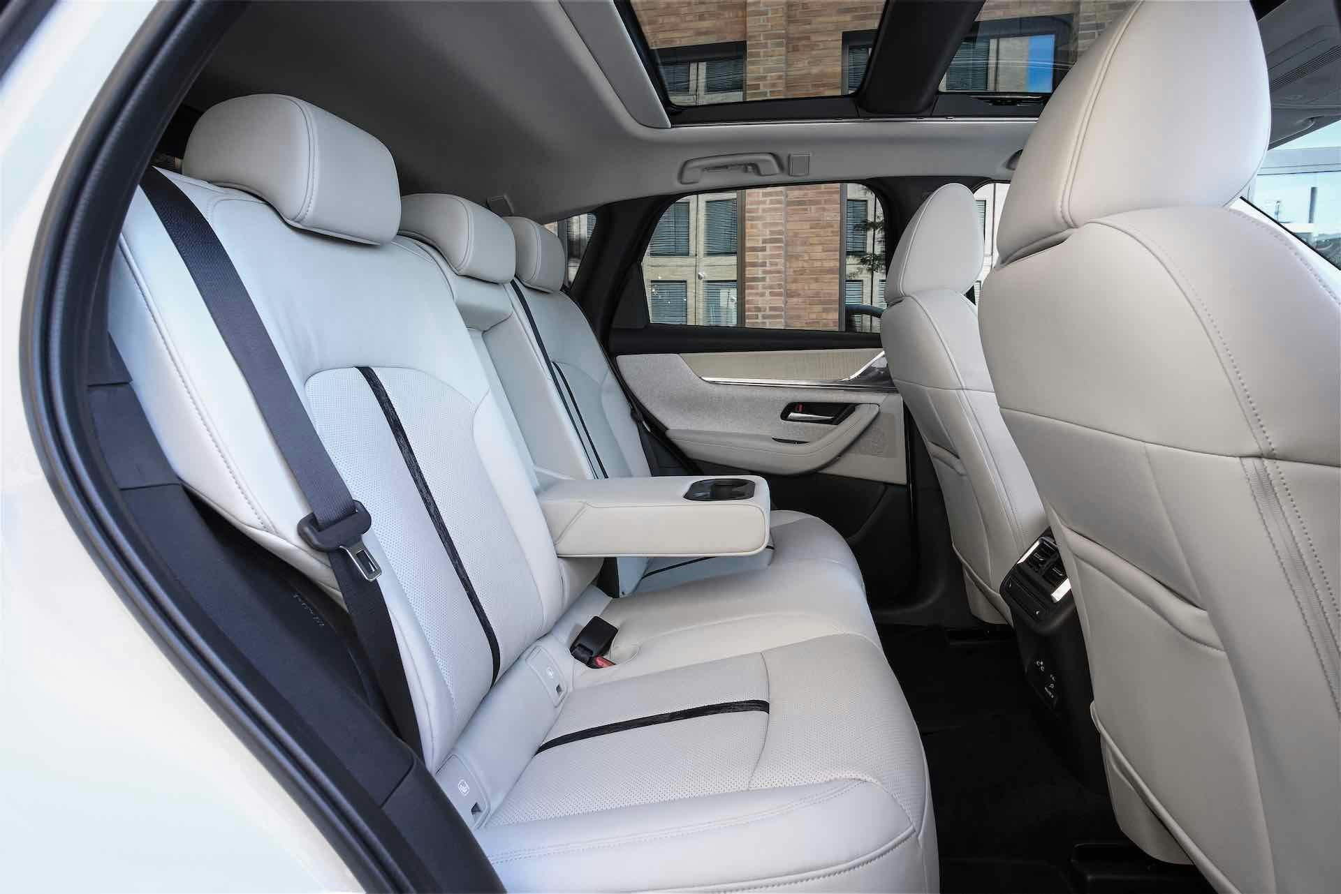 Mazda CX-60 - sedili posteriori