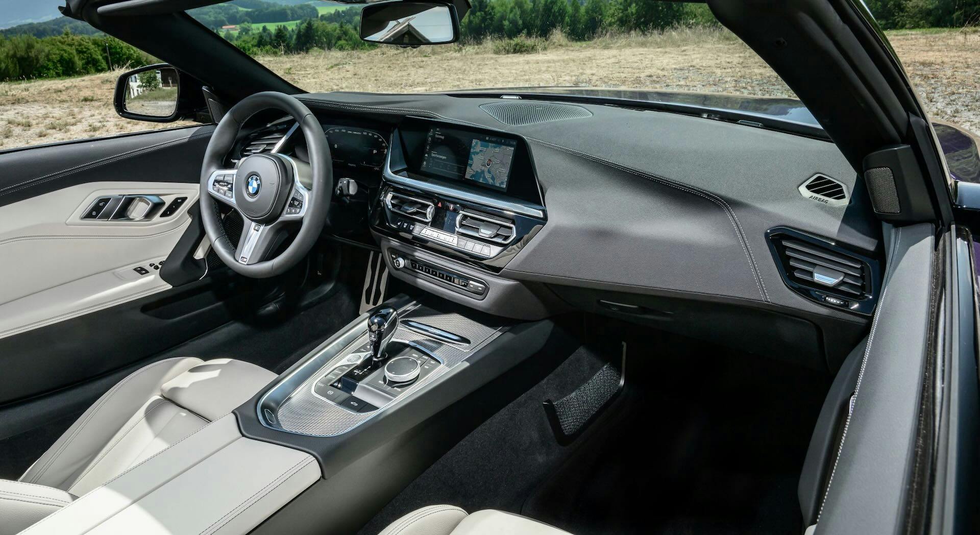BMW Z4 2023, interni