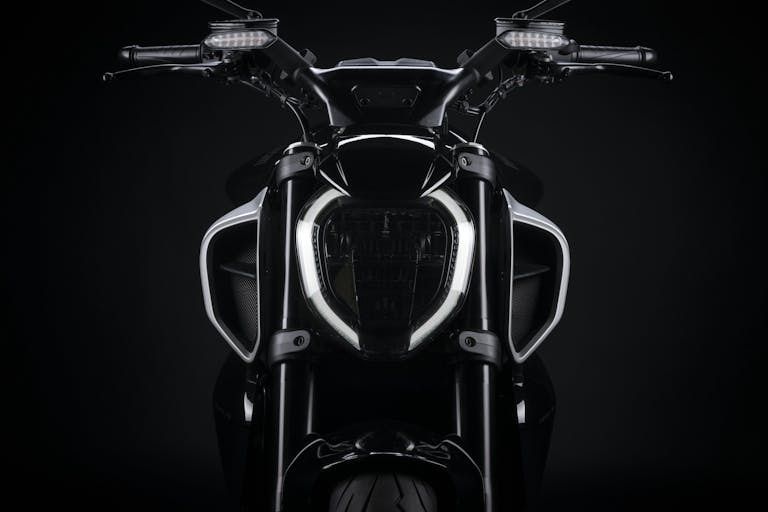 Ducati Diavel V4