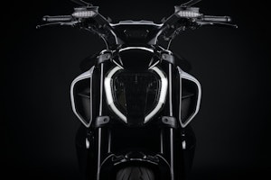 Ducati Diavel V4