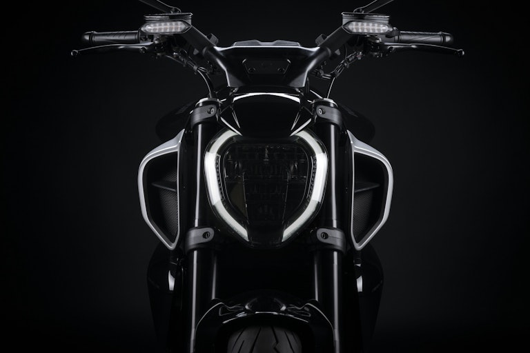 Ducati Diavel V4