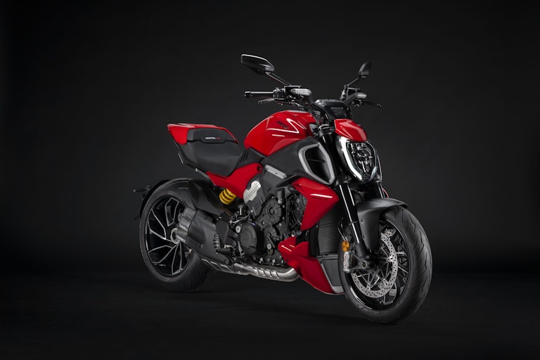 Ducati Diavel V4