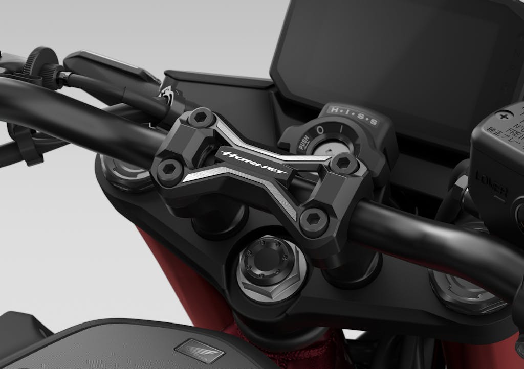 Honda Hornet 2023 riser manubrio