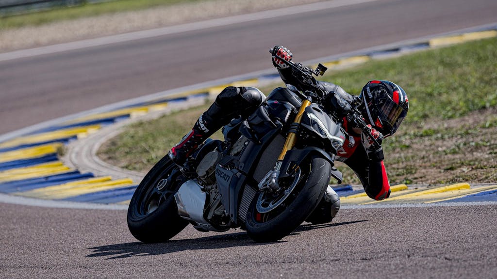 Nuova Ducati Streetfighter V4 2023