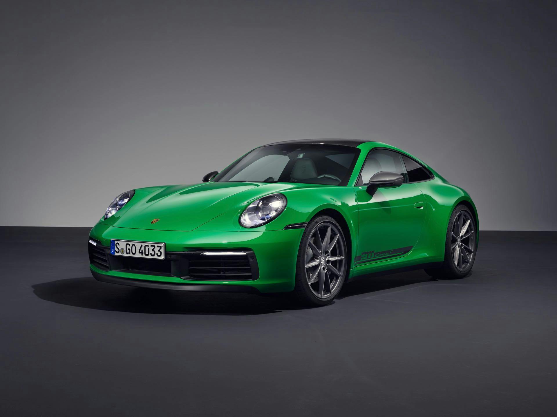 Porsche 911 T verde studio