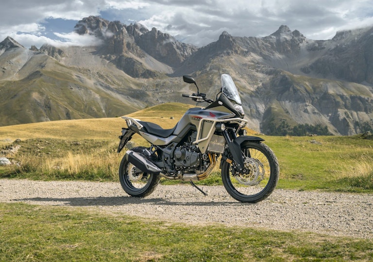 Honda Transalp 2023 Matt Iridium Gray Metallic