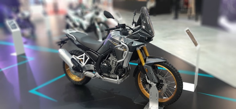 Kove 800X Super Adventure