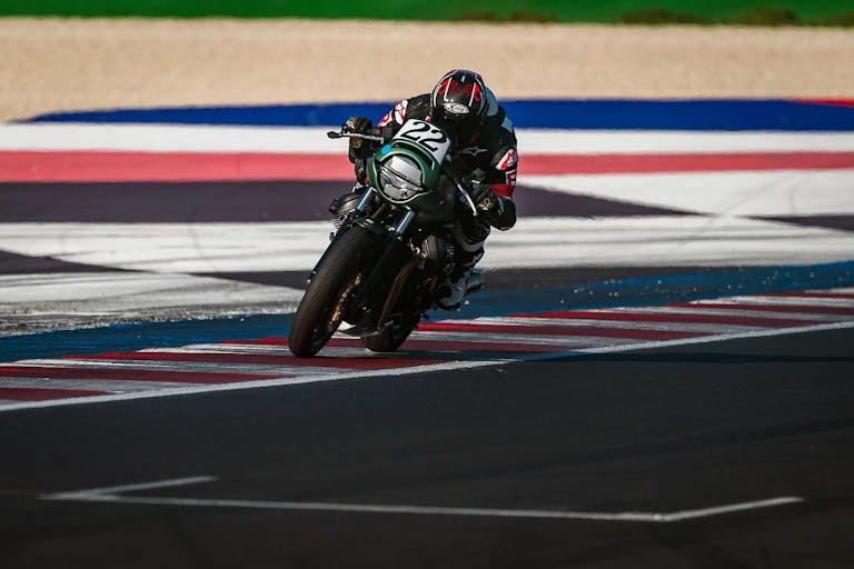 Moto Guzzi Fast Endurance