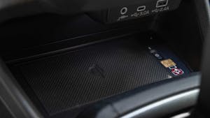 subaru-impreza - piastra ricarica induzione