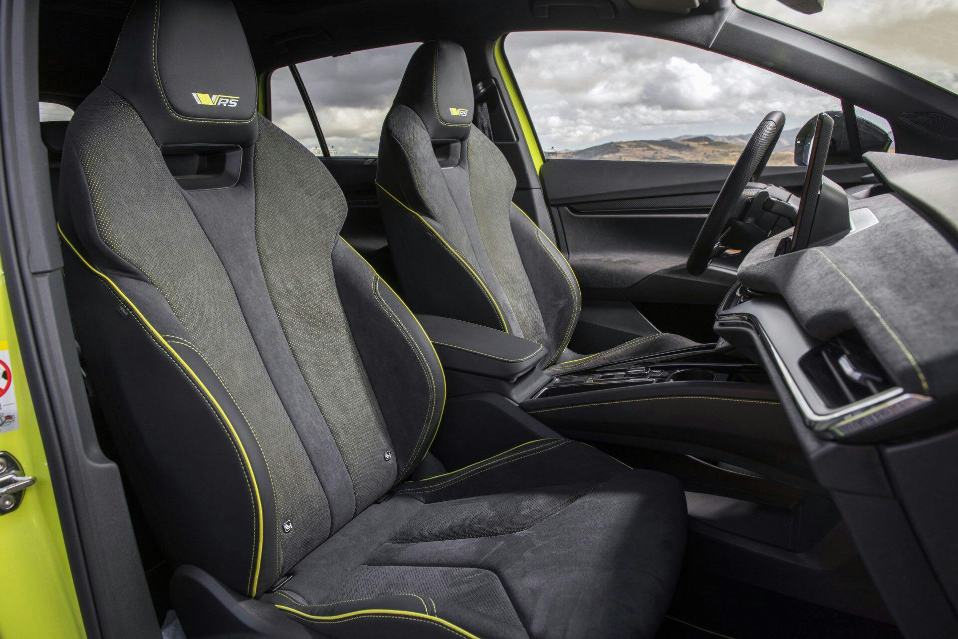 Skoda Enyaq RS sedili