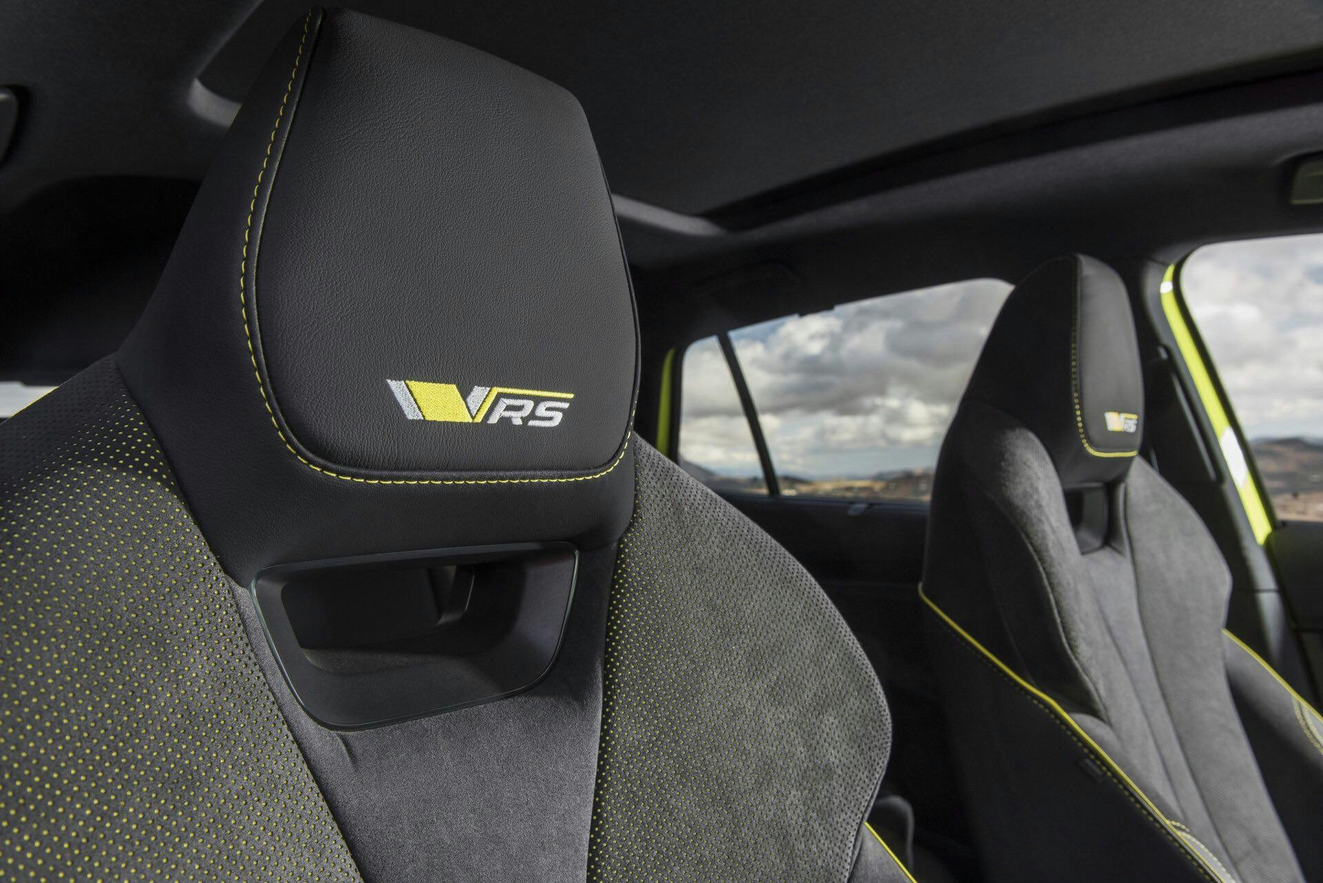 Skoda Enyaq RS iV sedili