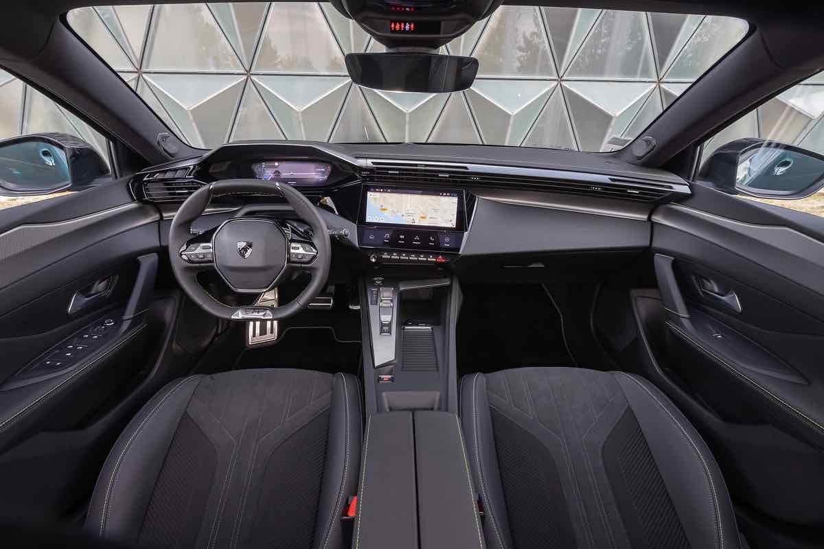 Peugeot 308 SW plug-in hybrid - plancia