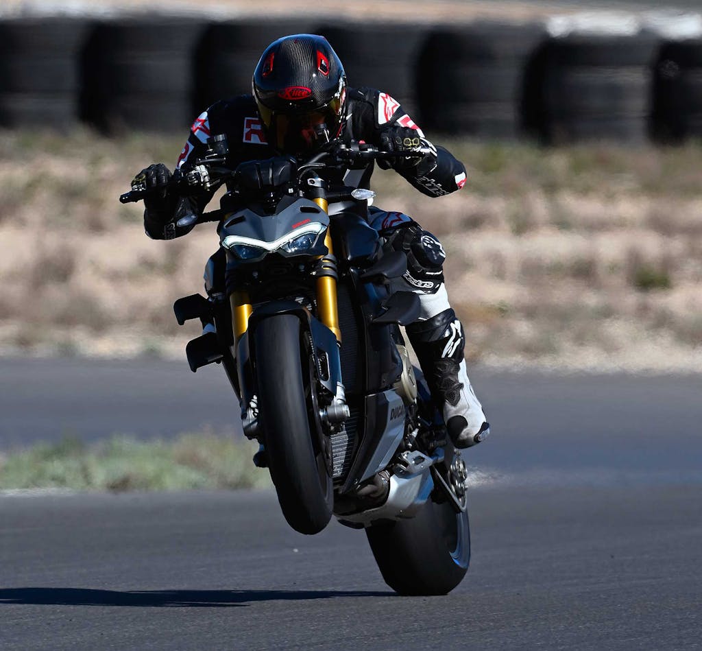 Ducati Streetfighter V4S 2023
