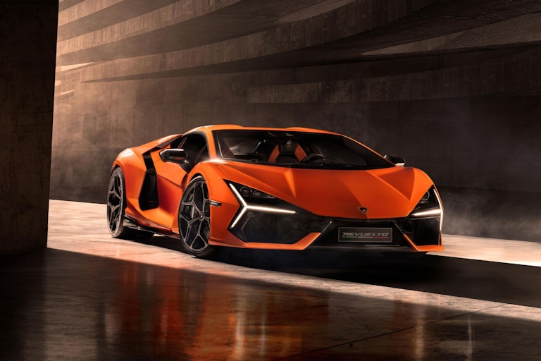 Lamborghini Revuelto V12 HPEV arancione