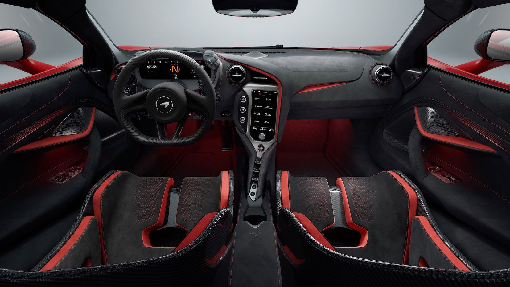 Nuova McLaren 750S. gli interni