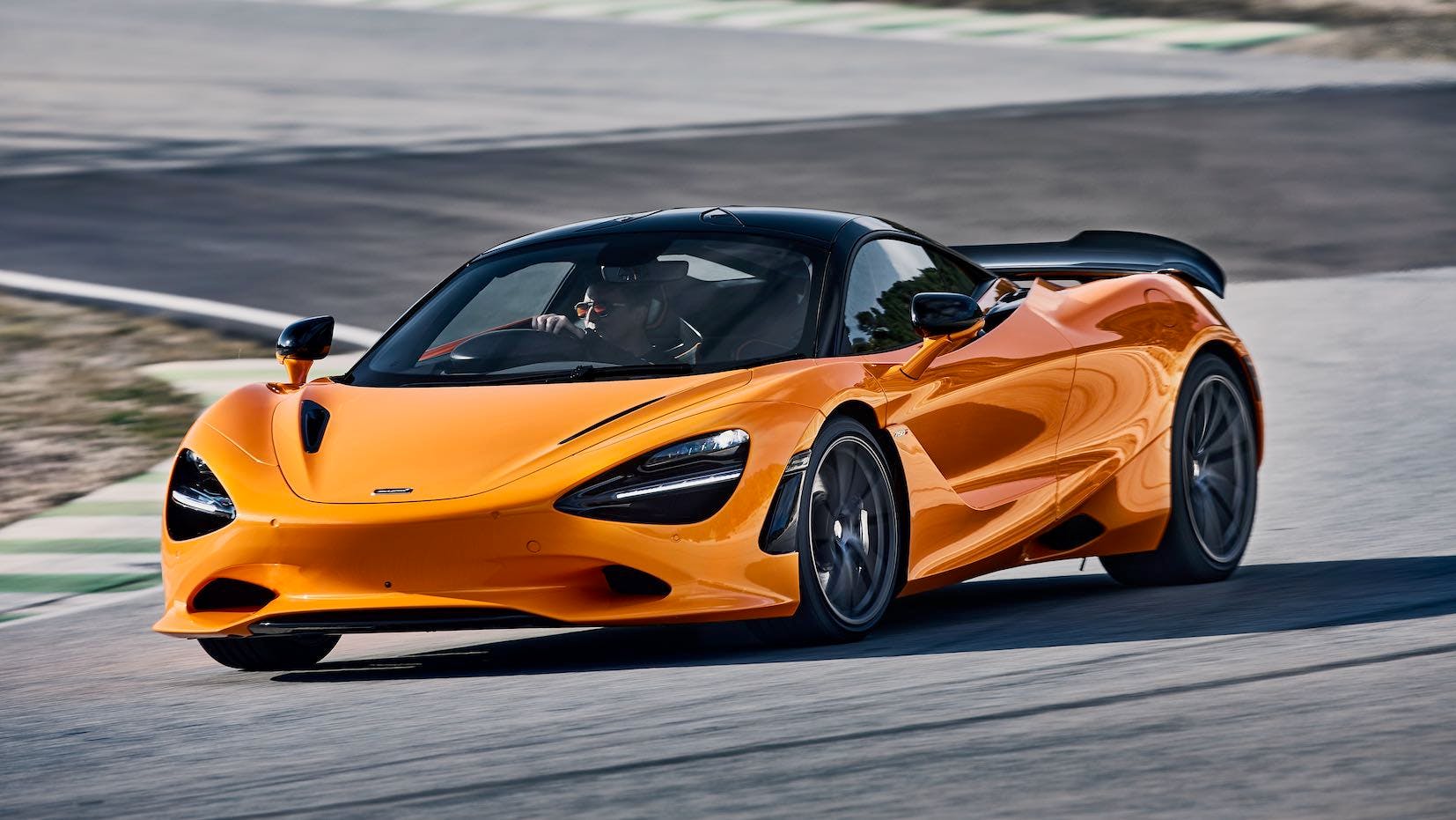 Nuova McLaren 750S, la versione coupé