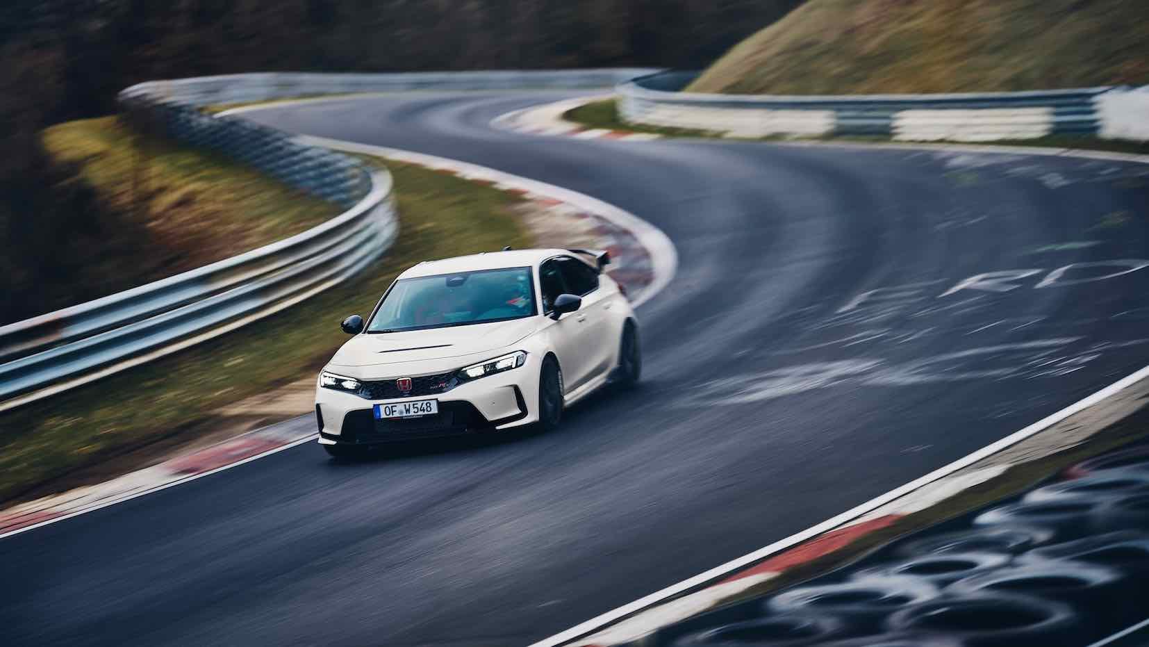 Nuova Honda Civic Type R, giro record al Nürburgring