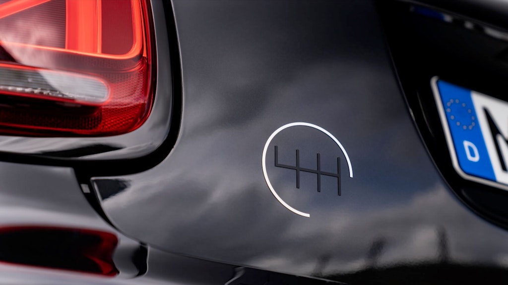 Mini John Cooper Works 1to6 Edition, il logo sul portellone