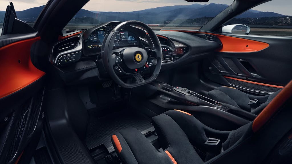 Nuova Ferrari SF90 XX, interni