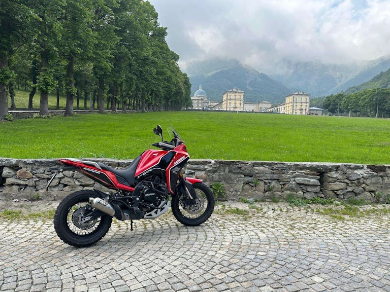 Moto Morini X-Cape 650 ruote in lega o a raggi