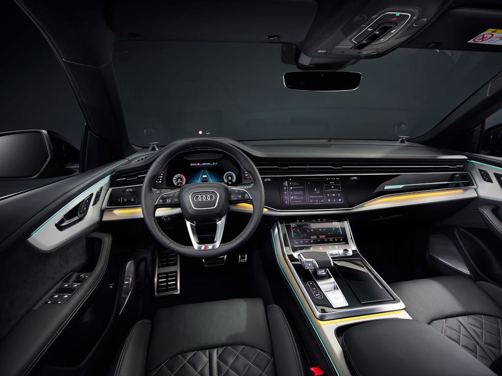 Audi Q8 2024 interni
