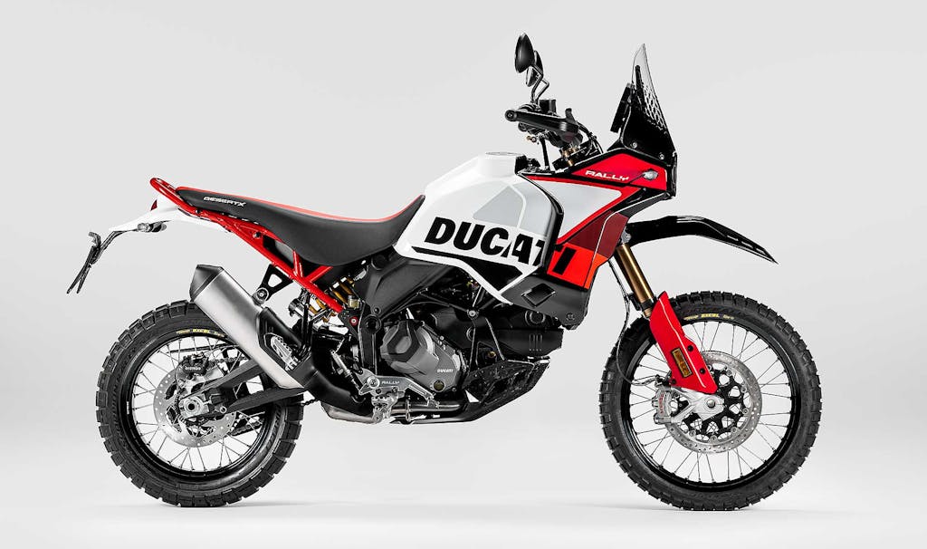 Ducati DesertX Rally laterale studio