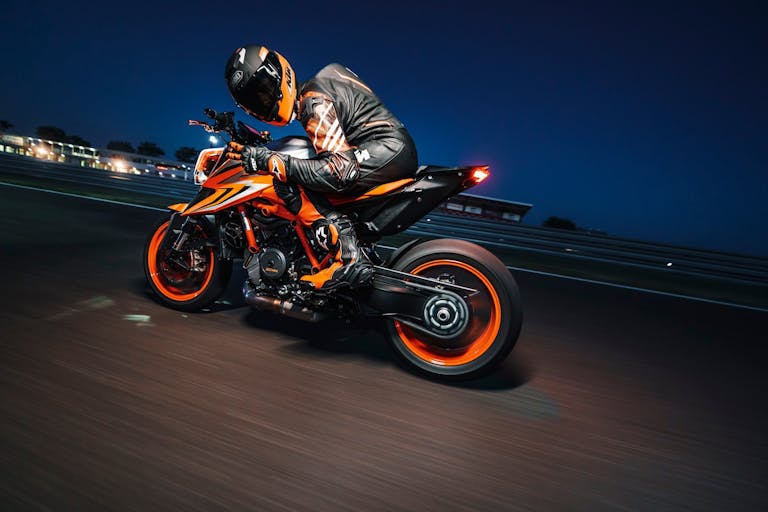 KTM 1290 Super Duke R promozione "ora o mai più"