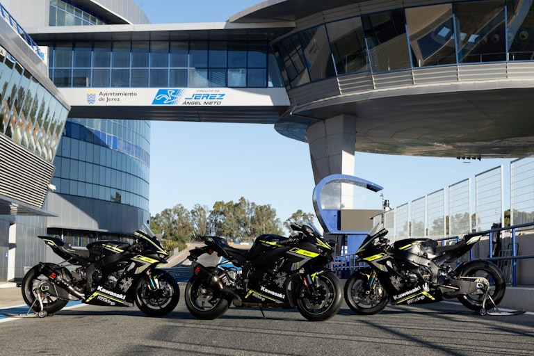 Kawasaki ZX-10RR Winter Test Edition