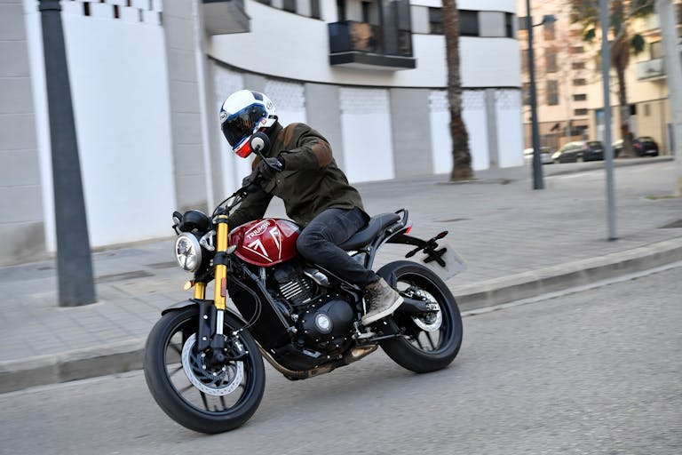 Triumph Speed 400 e Scrambler 400 X