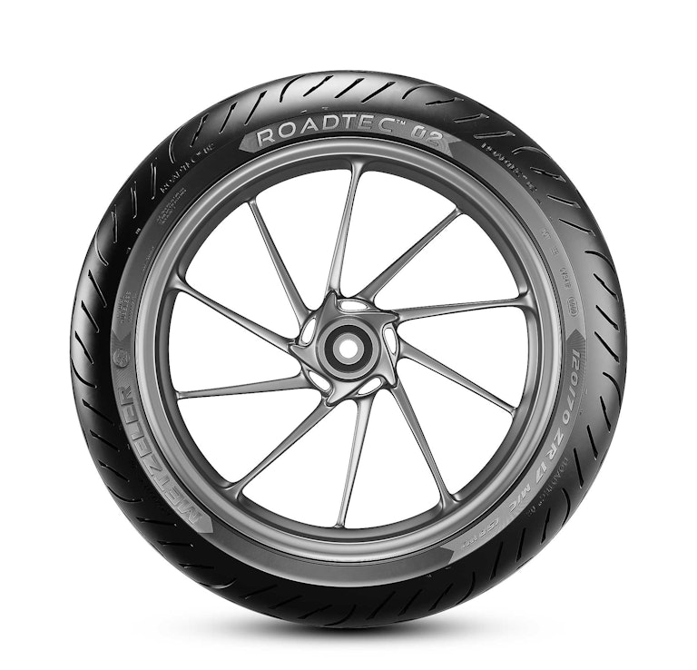 Metzeler Roadtec 02