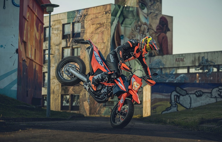 KTM 690 SMC R promozione "interessi in fumo"