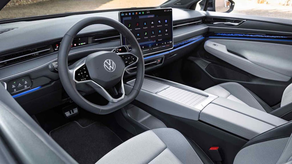 Nuova Volkswagen ID.7 Tourer, plancia e comandi