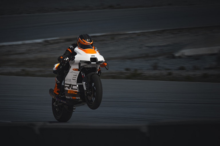 KTM RC 8C 2024