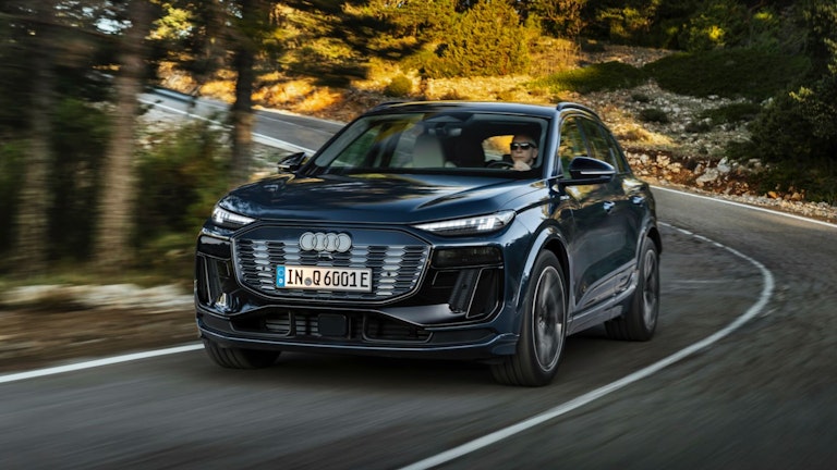 Nuova Audi Q6 e-tron