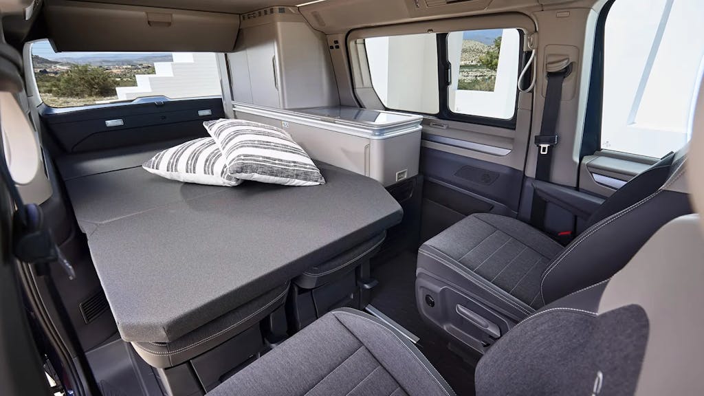 Nuovo Volkswagen California 2024, secondo letto a due posti