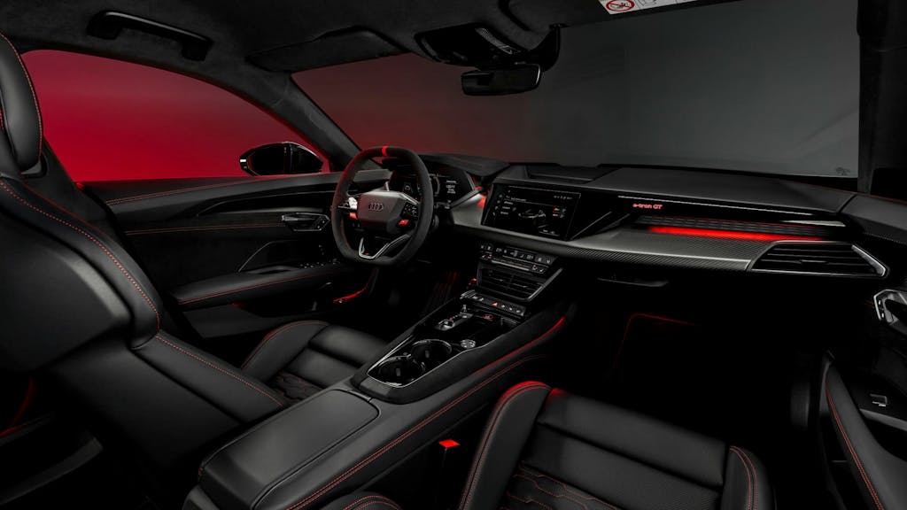 Nuova Audi RS e-tron GT 2024, gli interni