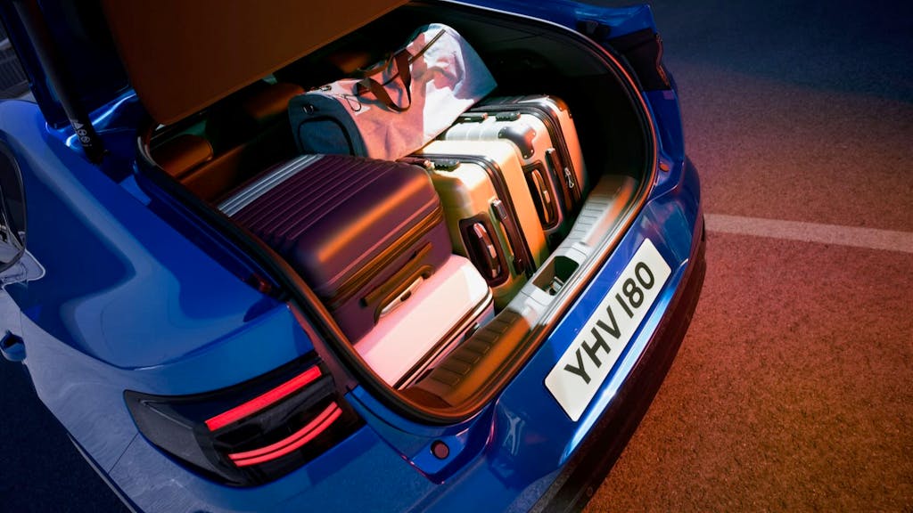 Nuova Ford Capri 2024, bagagliaio