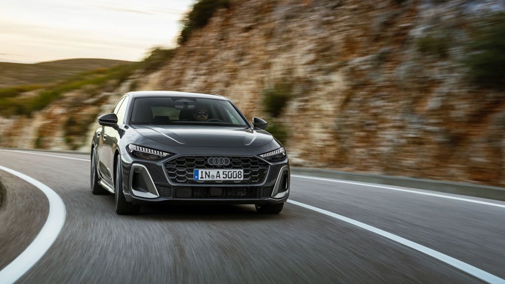Nuova Audi A5 berlina