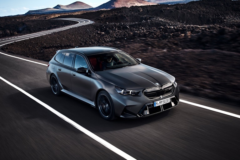 BMW M5 Touring PHEV 2025