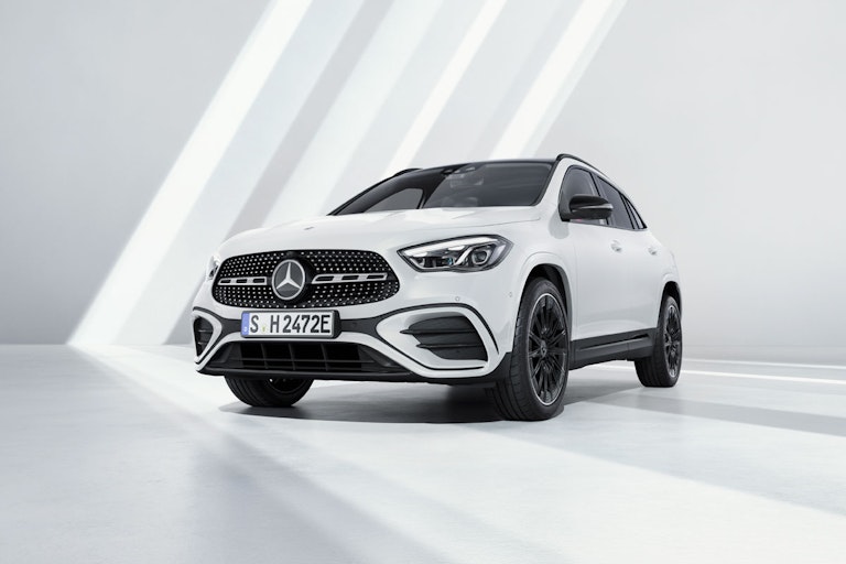 Mercedes Benz GLA 2024