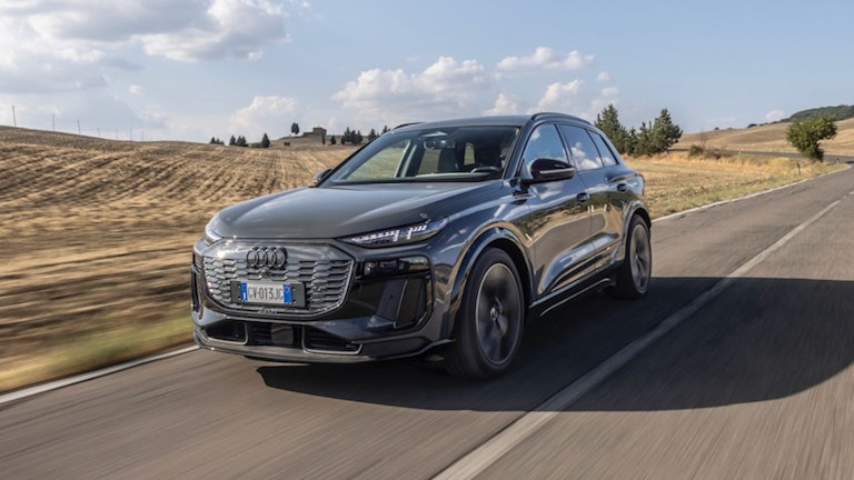 Nuova Audi SQ6 e-tron