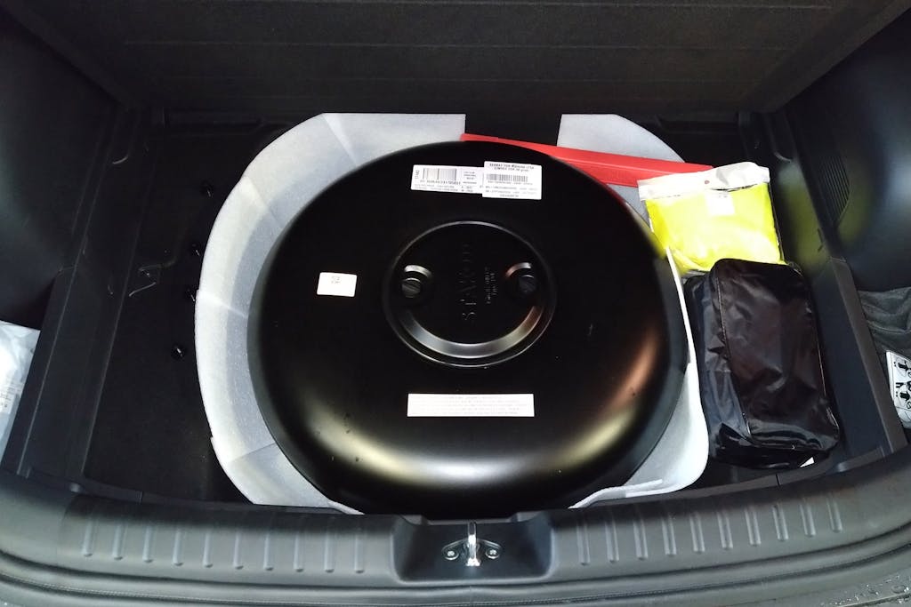 Nuova Kia Niro 1.6 GDi HEV Tri-Fuel Gpl, serbatoio gas
