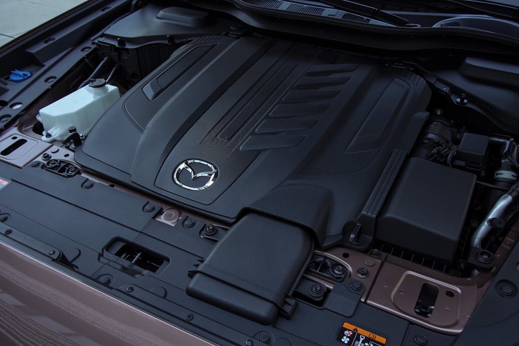motore turbodiesel mild hybrid Mazda CX-80 2024