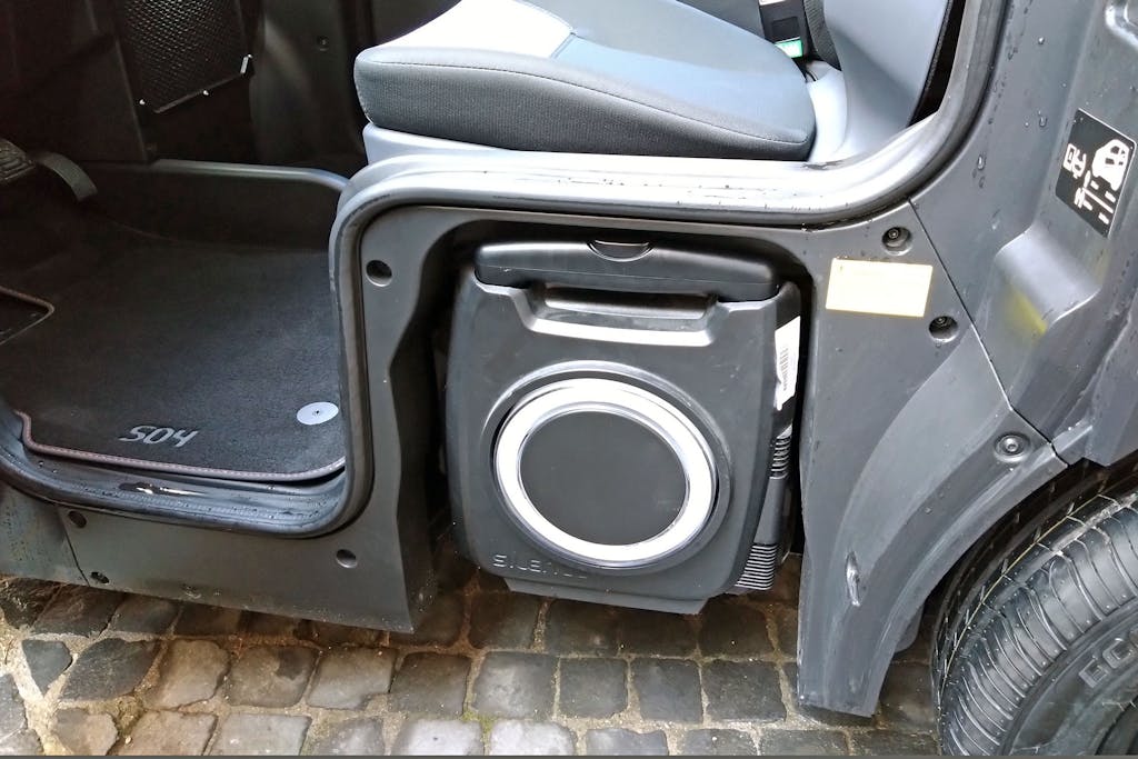 Nuova Silence S04, slot batterie
