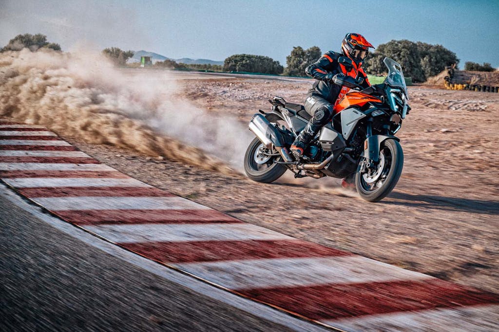 KTM 1390 Super Adventure S Evo 2025