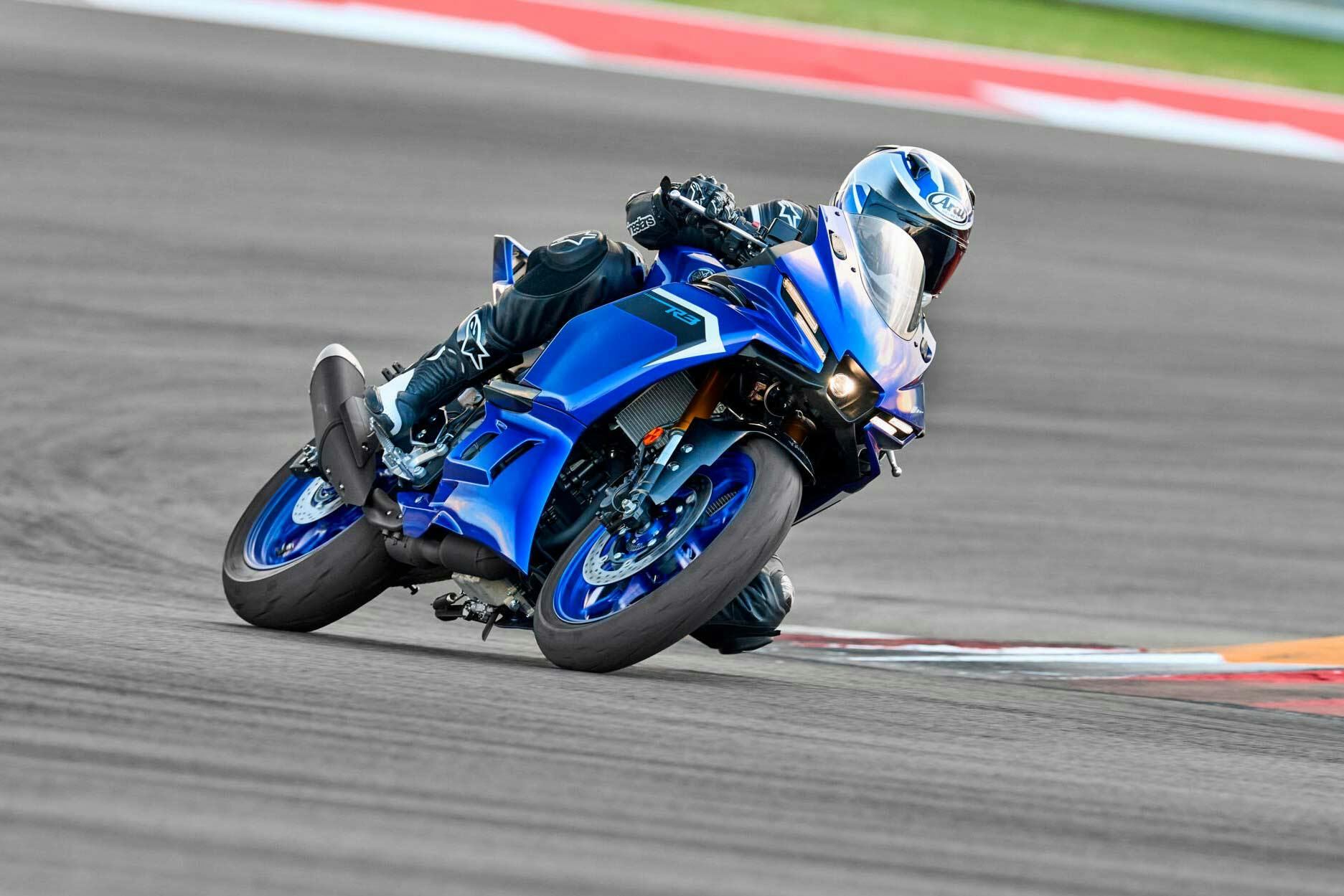 Yamaha R3 2025
