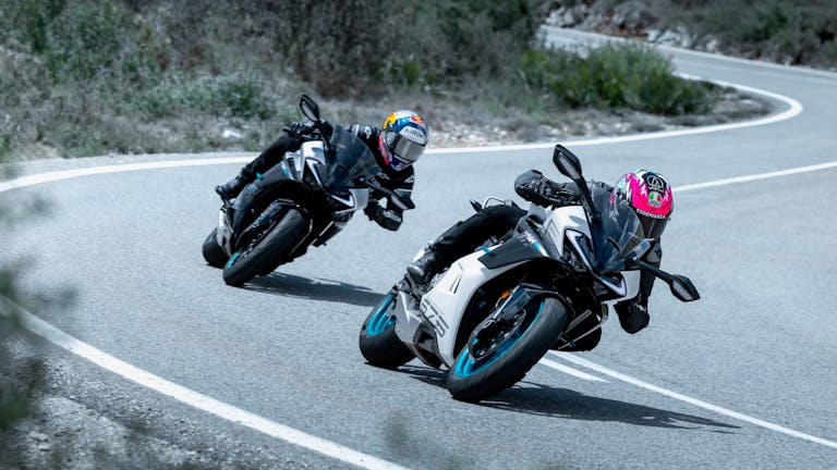 CFMoto 675SR-R