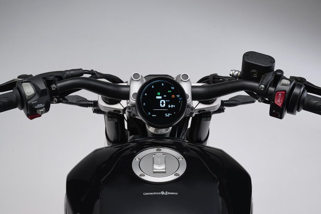 Benelli Leoncino Bobber 400