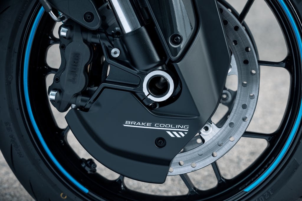 freni CFMoto 675 NK