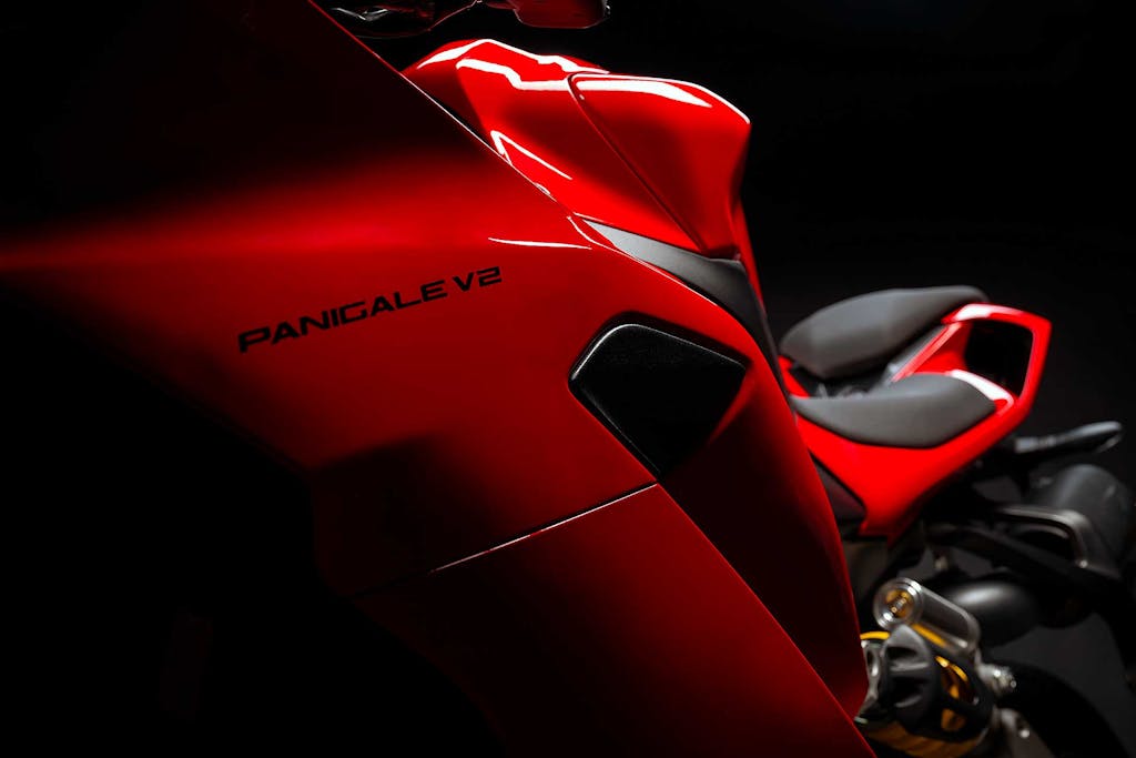 Ducati Panigale V2 S 2025